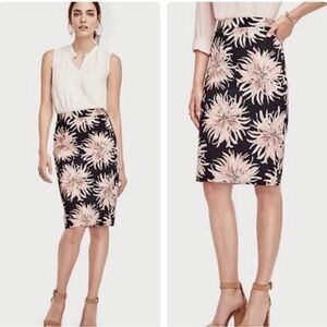 Ann Taylor factory floral skirt size 10 petite